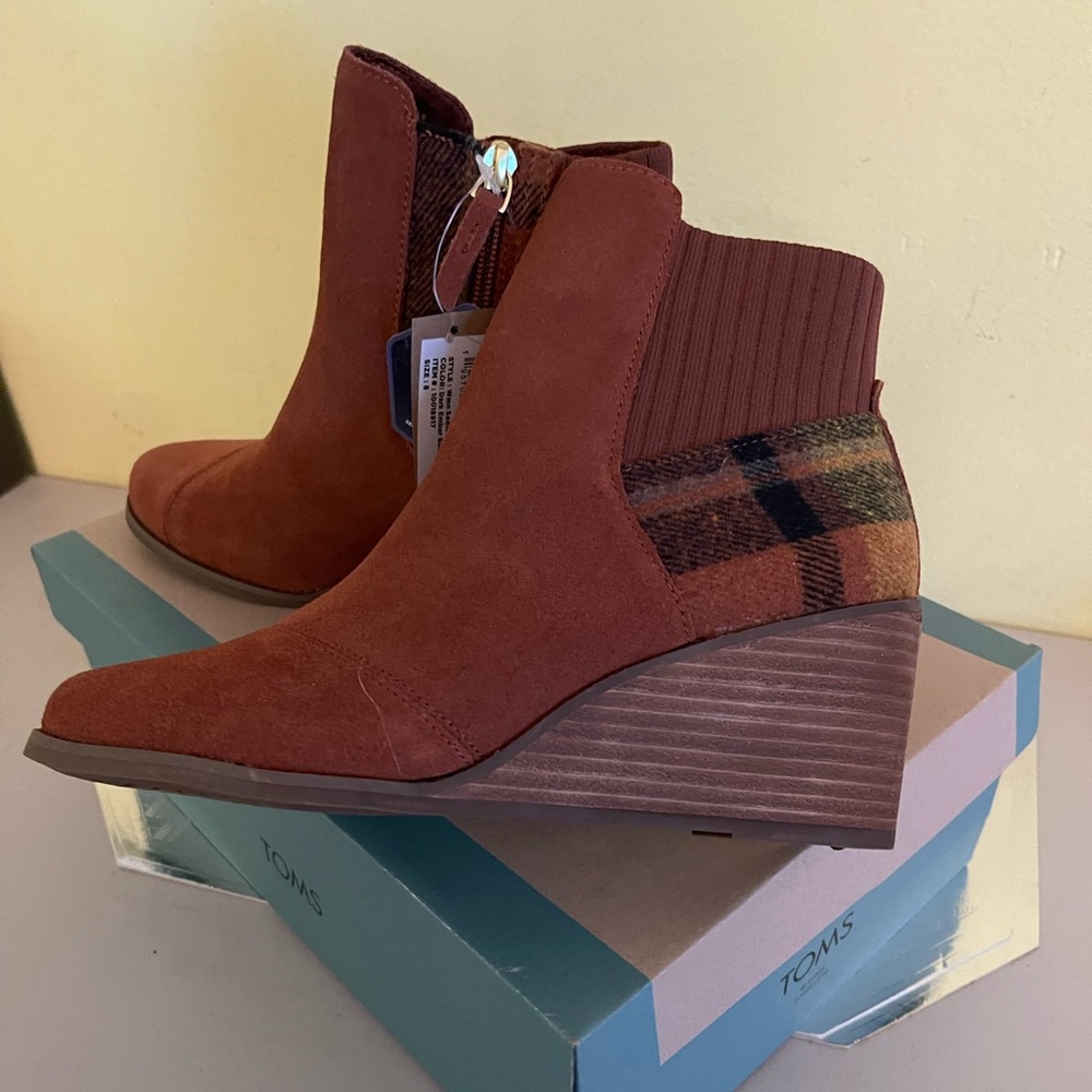 Toms Women's Sadie Wedge Ankle Booties Plaid Brown Size US 8.0
